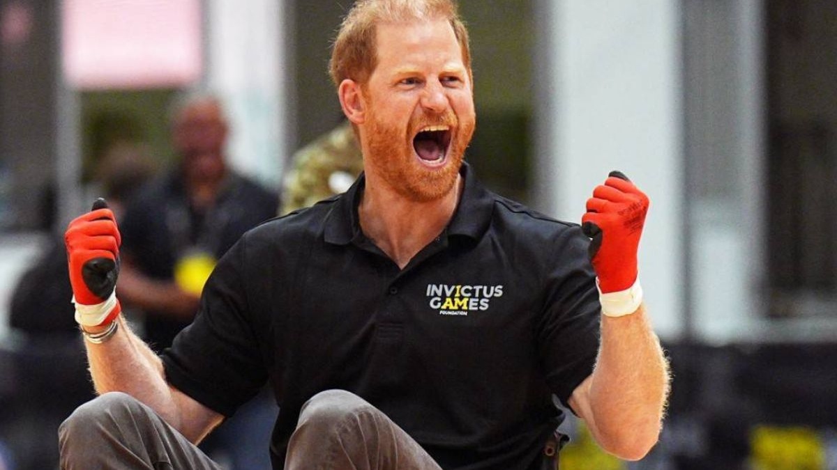 Royal reunion: Prince Harry breaks silence on his father's current condition