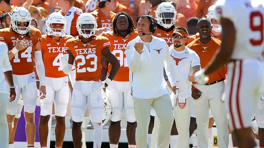 Steve Sarkisian during a Texas game in 2022.