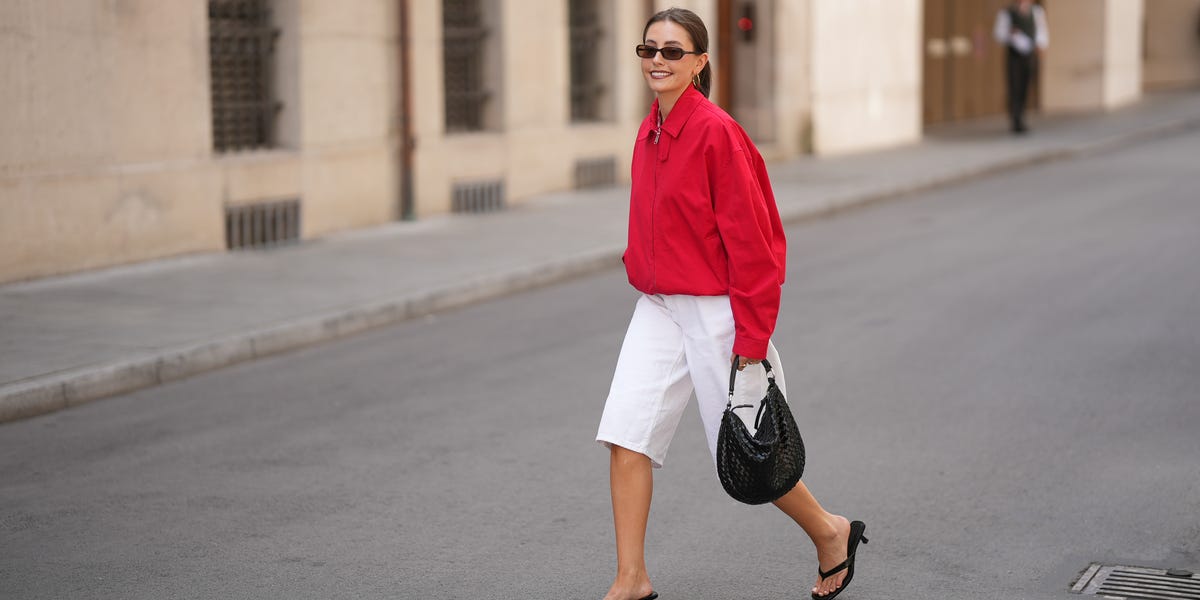 Want fewer clothes but more outfits? Stylists reveal this summer wardrobe hack