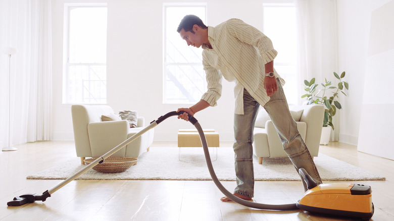Mistakes Everyone Makes When Cleaning Their Vinyl Plank Floors