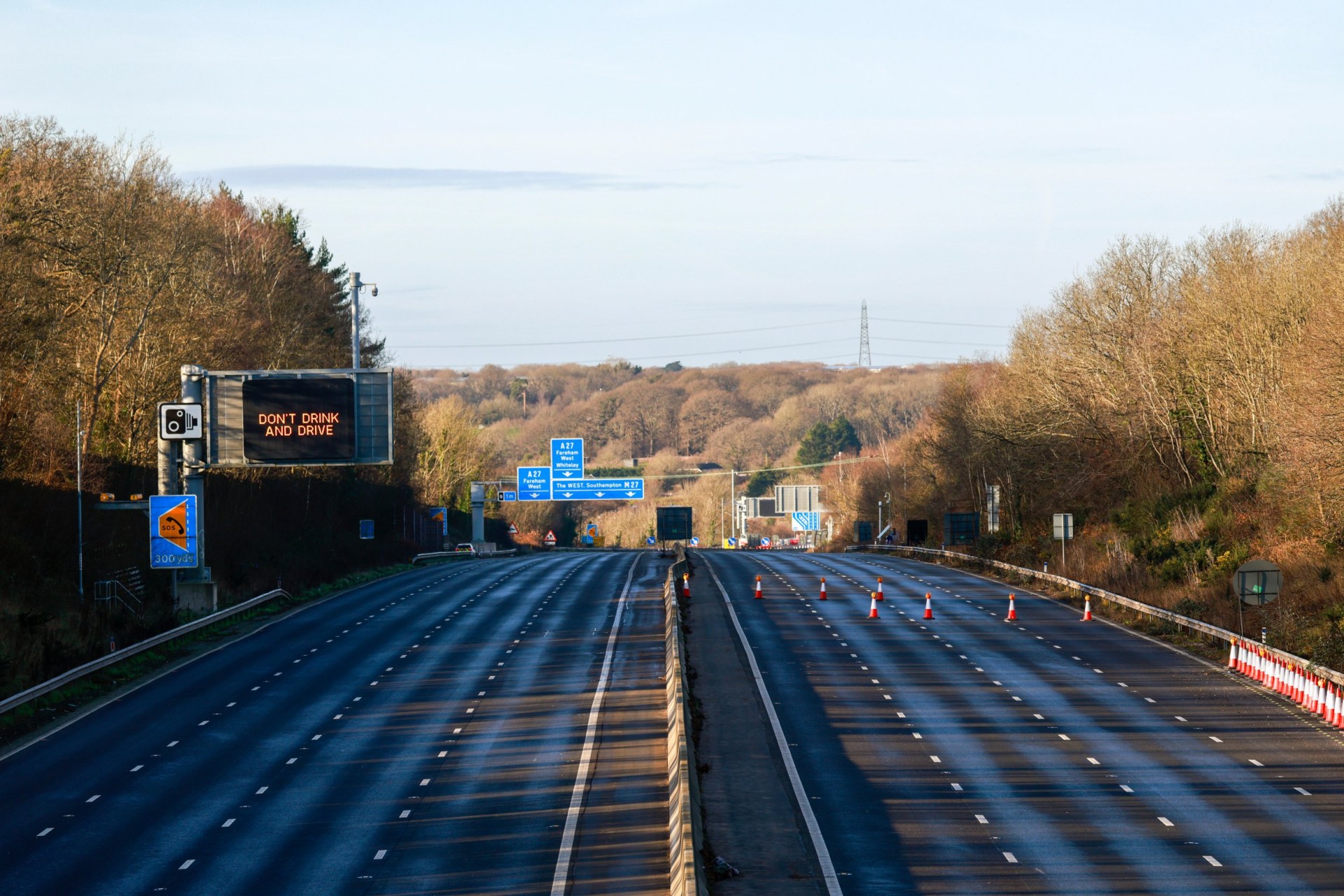 An empty section of the closed M27 motorway during improvement works in near Fareham, UK, on Tuesday, Dec. 30, 2025. The carriageways between junctions 9 and 10 on the M27 will be closed for improvements until Jan. 4. Photographer: Jason Alden/Bloomberg via Getty Images