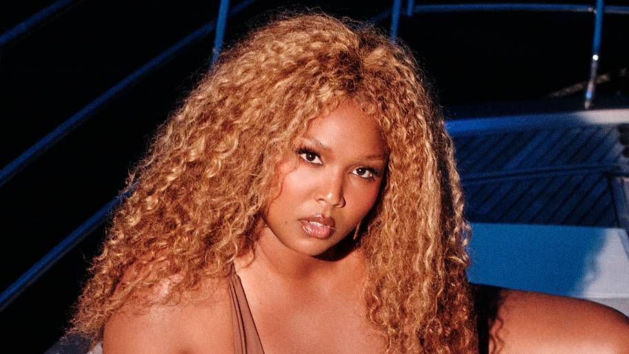 Fans can’t get enough of Lizzo’s July 2026 SI swimsuit digital cover feature