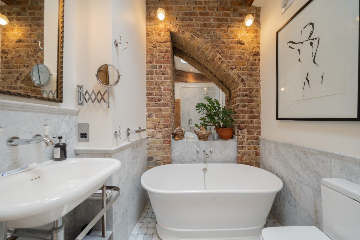 Madonna and Guy Ritchie's Former London Home in Photos