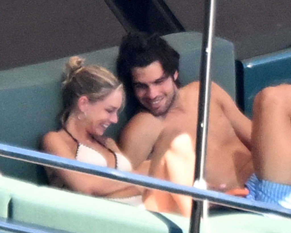 Carlos Alcaraz photographed with stunning gal pal on yacht as identity confirmed