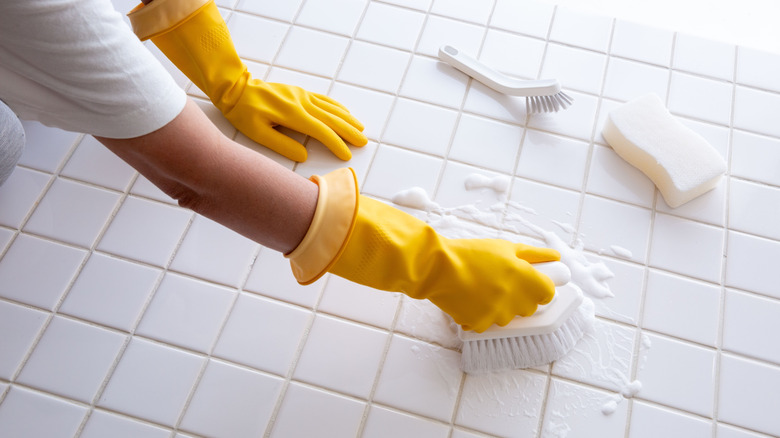 How To Deep Clean Your Bathroom And Keep It Clean