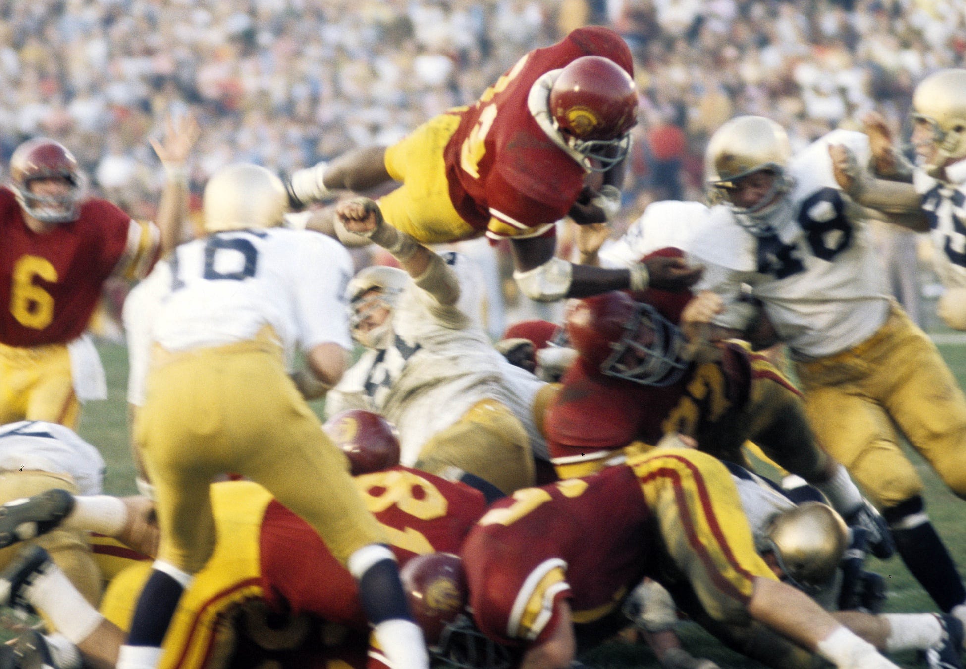 USC countdown to kickoff: Recalling Trojans RB Sam Cunningham