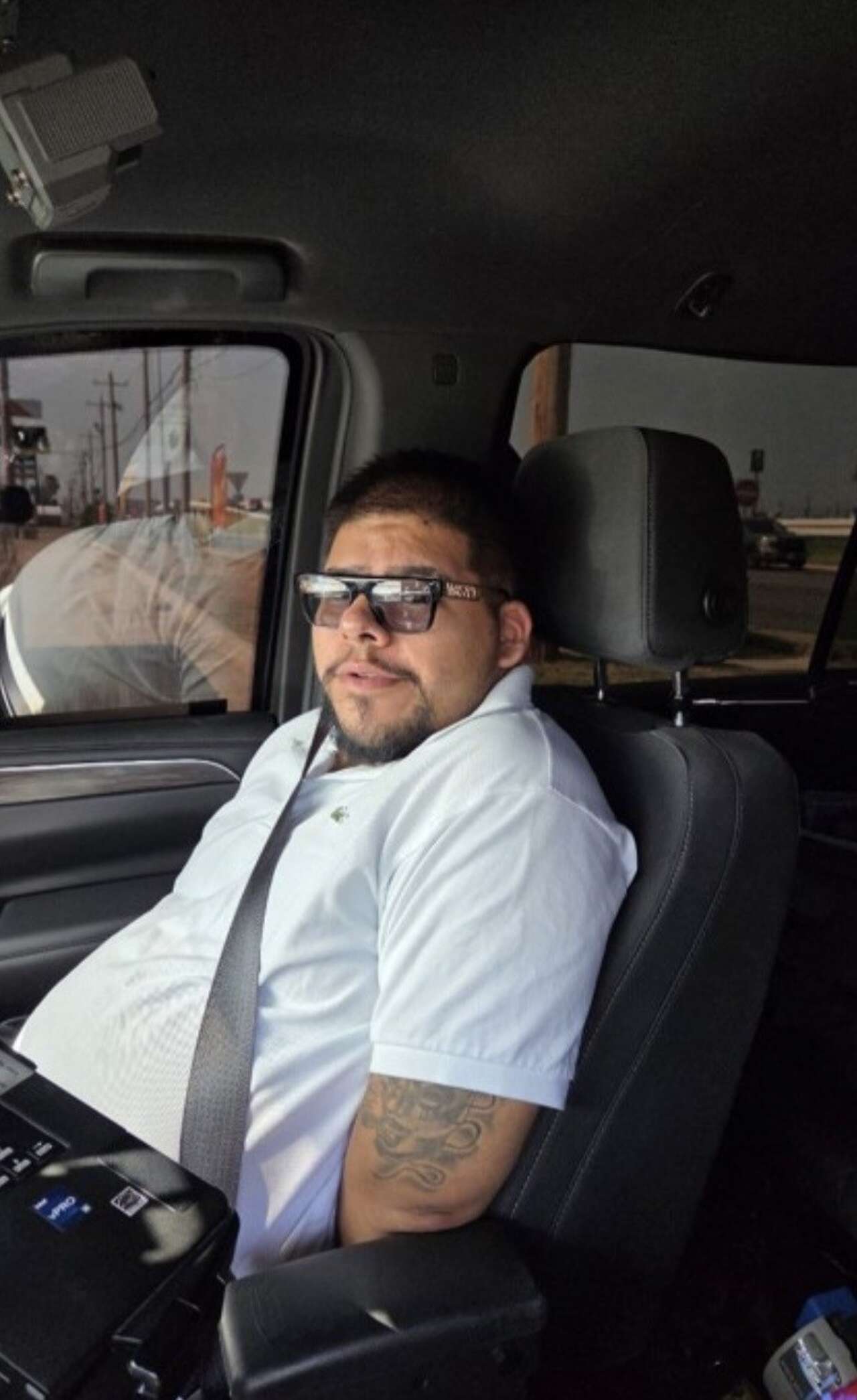 Man arrested after troopers encounter vehicle carrying 4 undocumented immigrants