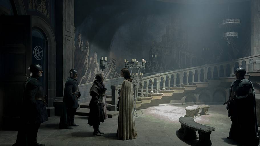 Phoebe Campbell (Rhaena Targaryen) and Amanda Collin (Jeyne Arryn) in House of the Dragon season 3 episode 6.