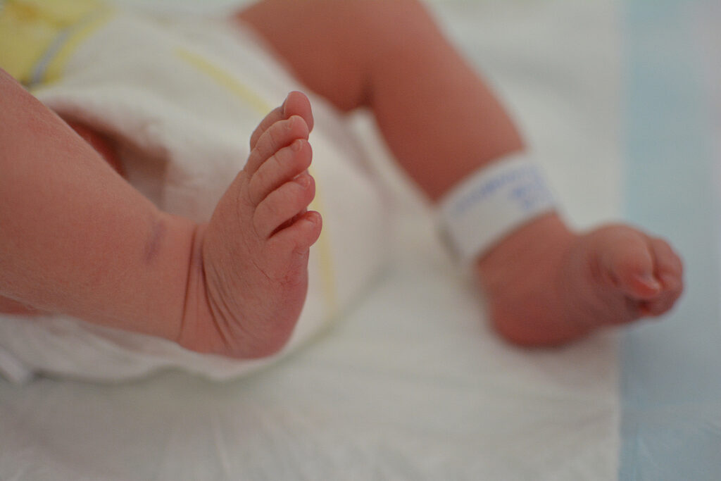 A Man Got a DNA Test as a Gift & Discovered He Had Been Switched at Birth 38 Years Ago