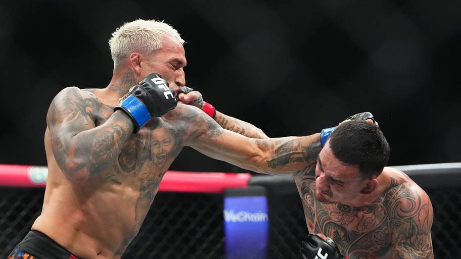 Oliveira vs. Holloway at UFC 326