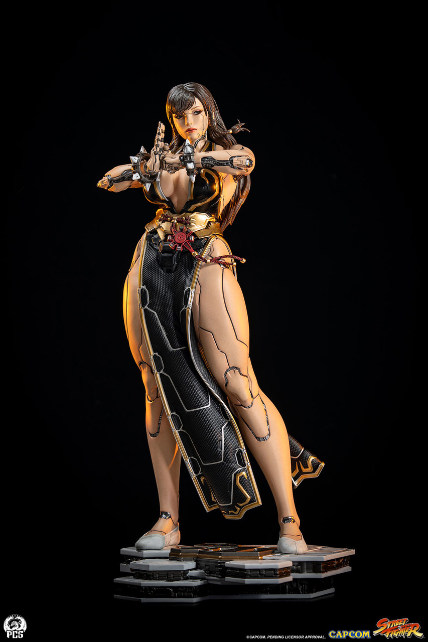 PCS will release new Street Fighter Chun-Li figures of her as an Android in her standard and Battle Outfit 1 costumes.