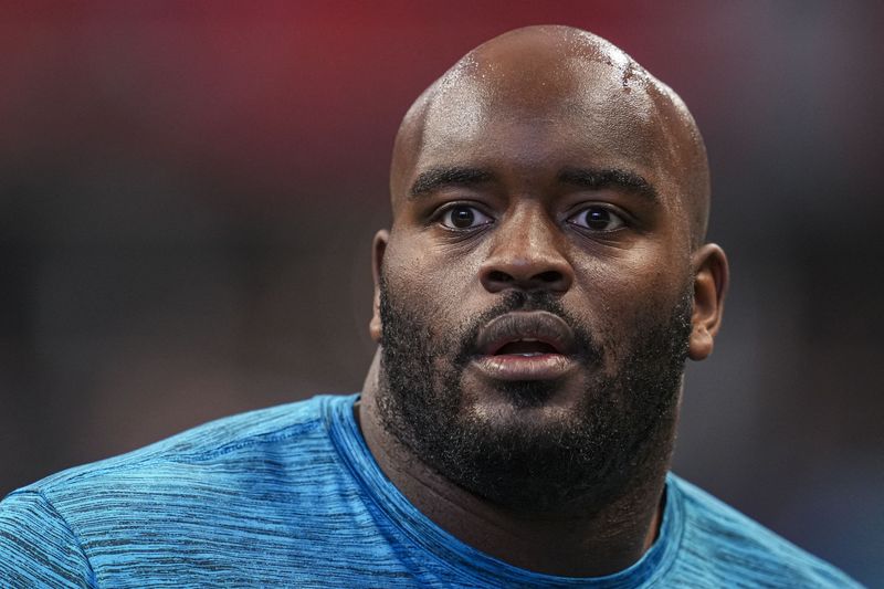 Panthers RT Taylor Moton (blood clot), CB Jaycee Horn (foot) headed to NFI list