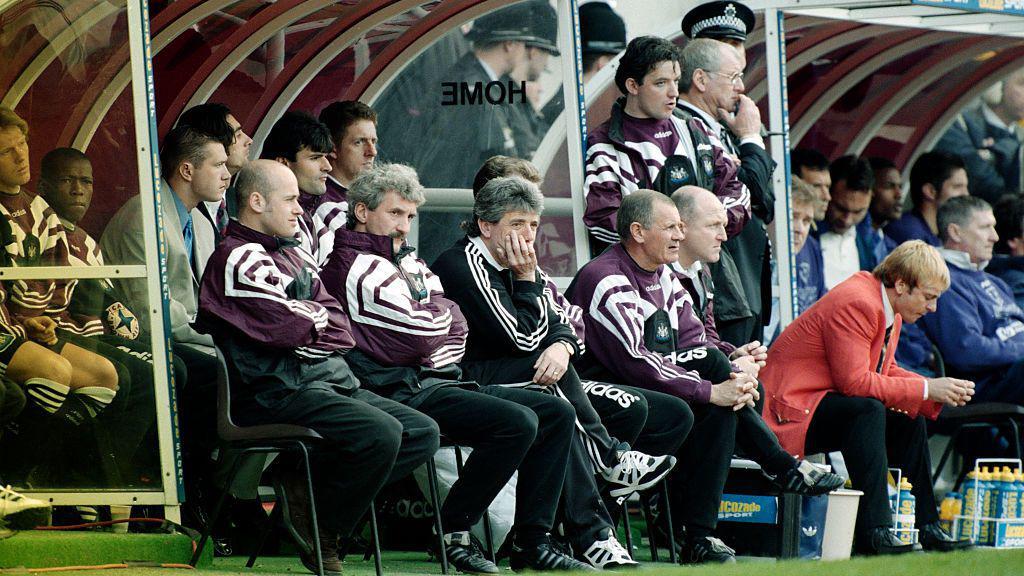 'A statue would be a fitting tribute'