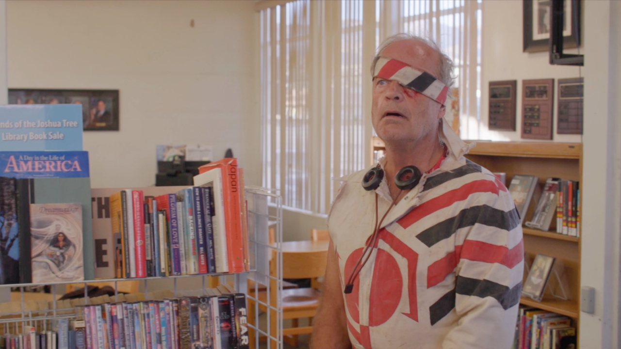 Kelsey Grammer stars in 'Lars Shrike Walks the Night'. Photo: Grammnet Productions.