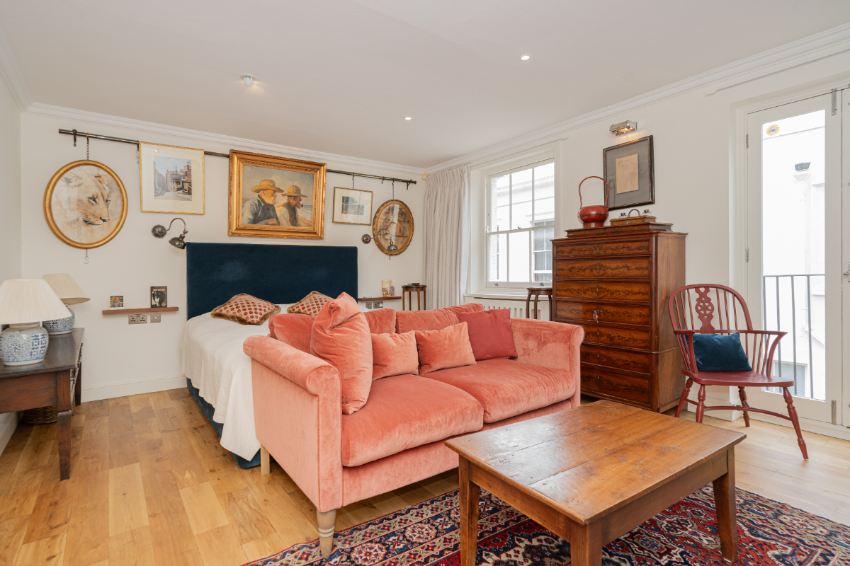 Madonna and Guy Ritchie's Former London Home in Photos