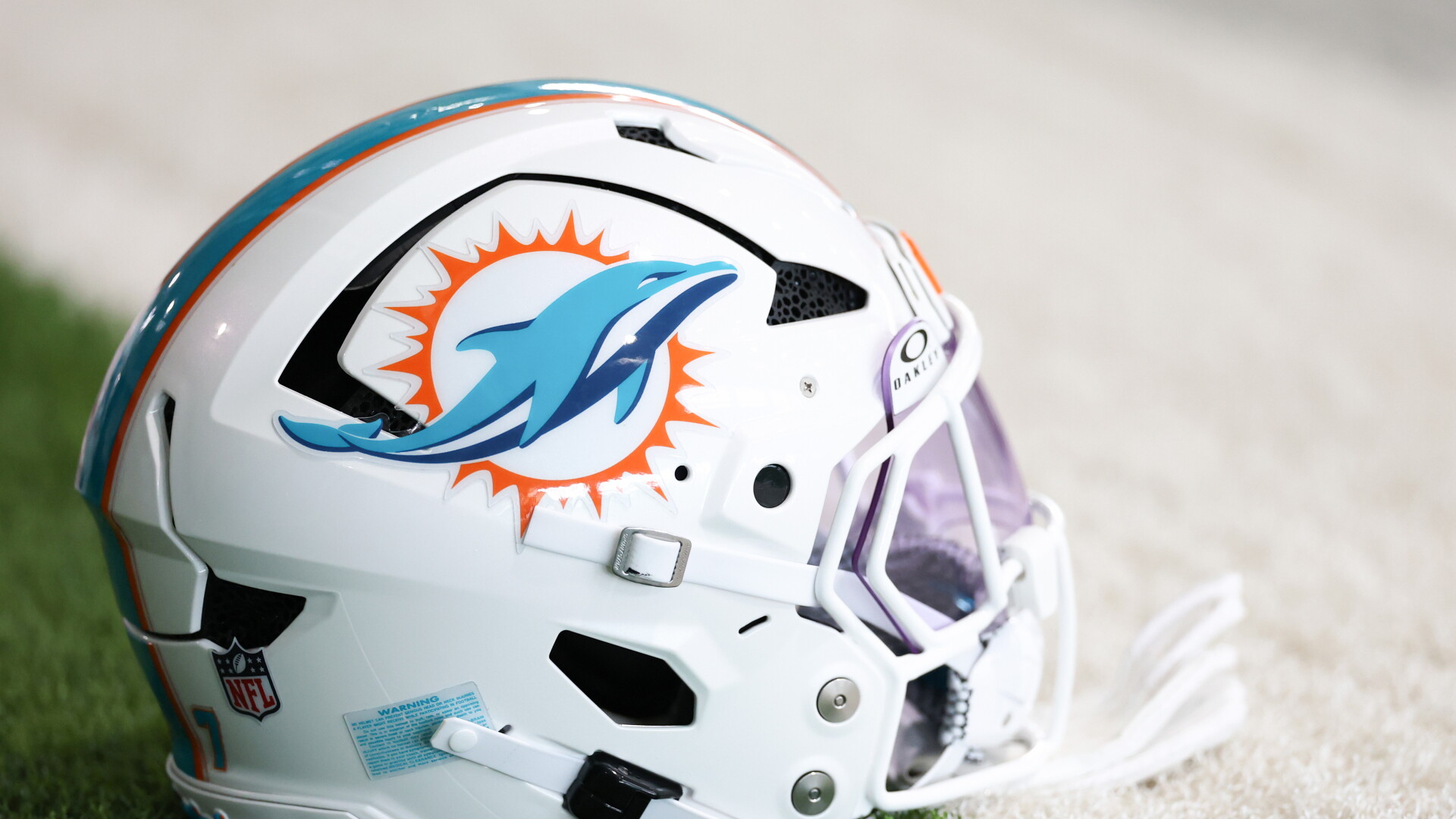 Recovering from torn ACL, Dolphins rookie WR Chris Bell placed on NFI list