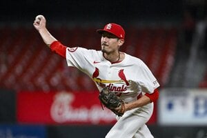 Aug 27, 2024; St. Louis, Missouri, USA; St. Louis Cardinals relief pitcher Riley O’Brien (55) pitches against the San Diego Padres during the ninth inning at Busch Stadium. Mandatory Credit: Jeff Curry-USA TODAY Sports