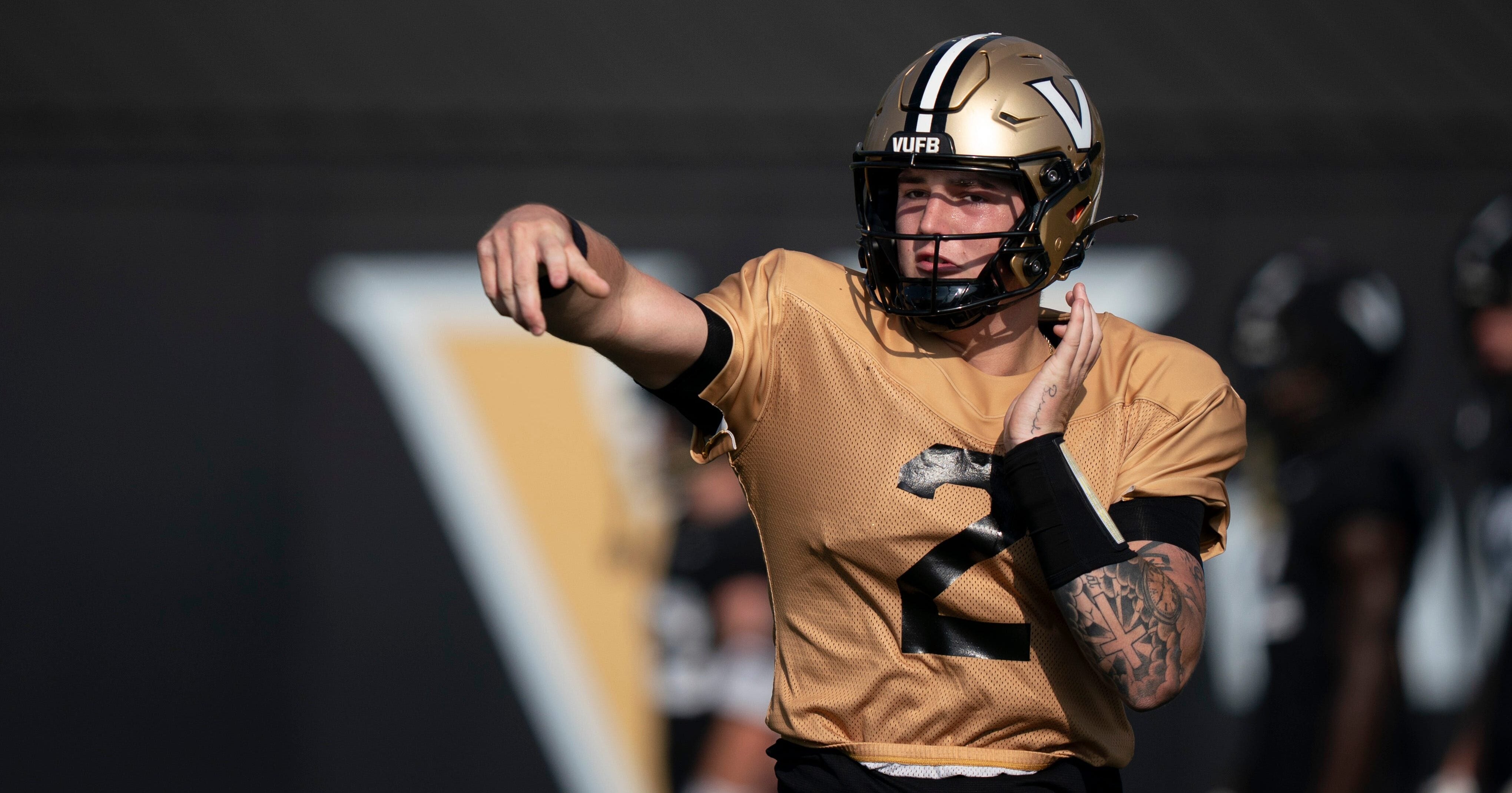 Clark Lea: Vanderbilt made 'statement' by signing Jared Curtis without guaranteed starter role