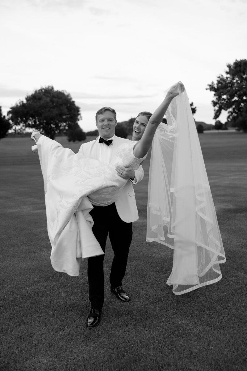 Congratulations to the Bohns! Image: Rachel Fugate Photography