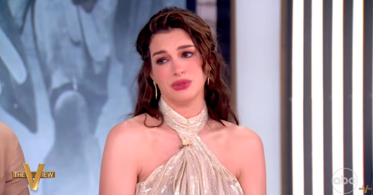Whoopi Goldberg makes Anne Hathaway cry on 'The View'