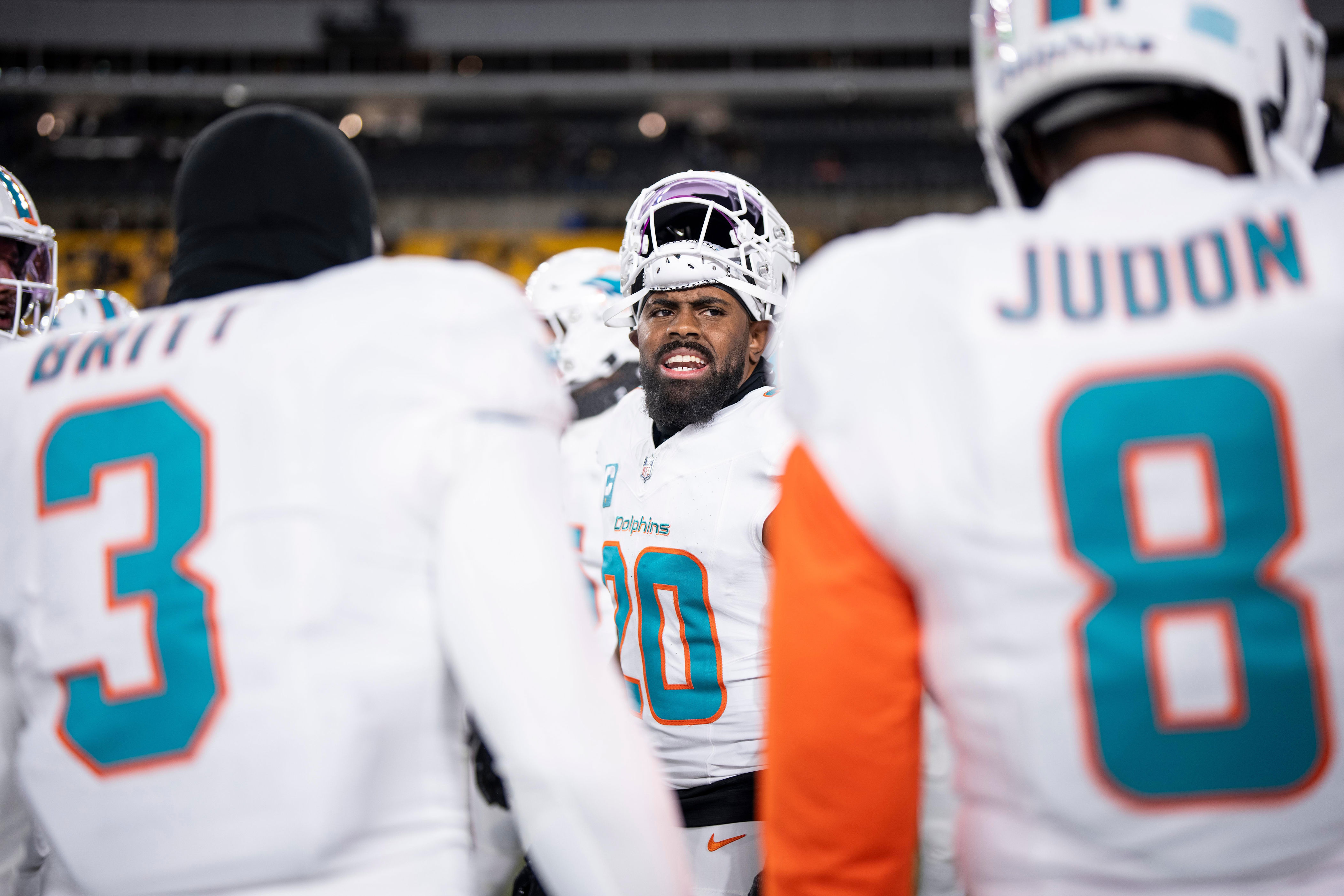 Dolphins, Jordyn Brooks agree to extension