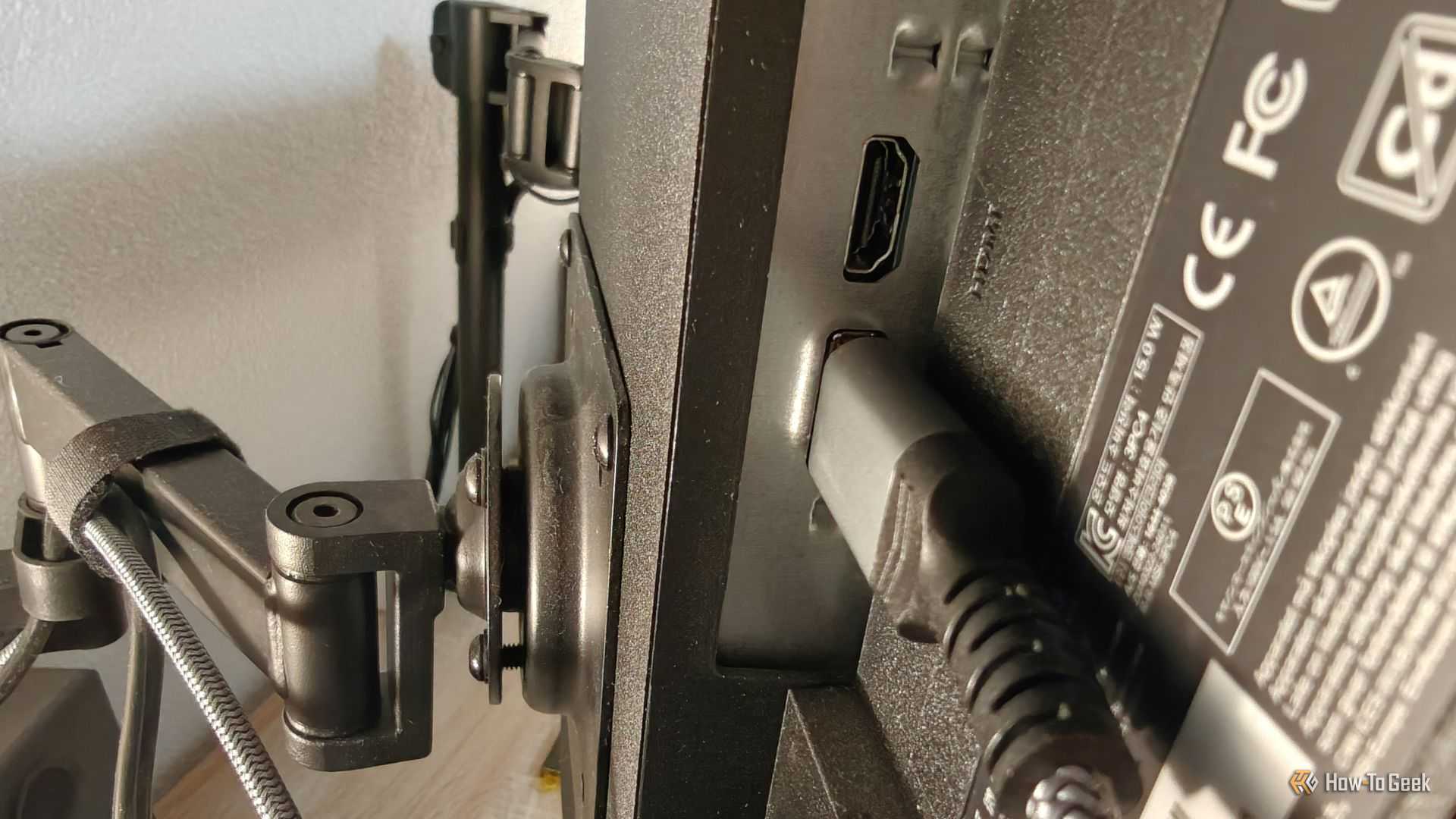 A DisplayPort cable plugged into a monitor.