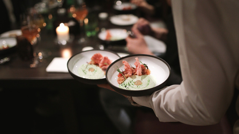 How to recognize toxic restaurant environments (even when employees try to hide it)