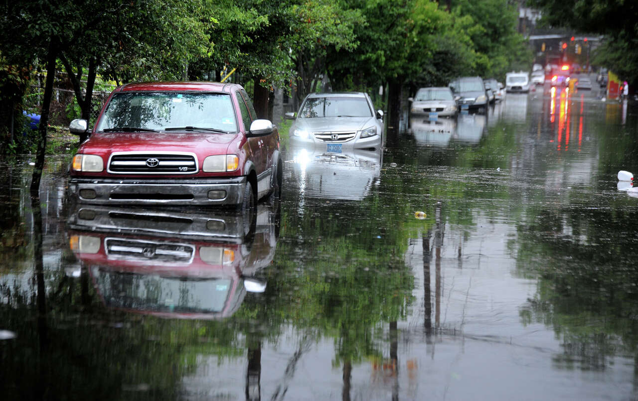 Tornado watch, flash flood warning issued amid Connecticut thunderstorms