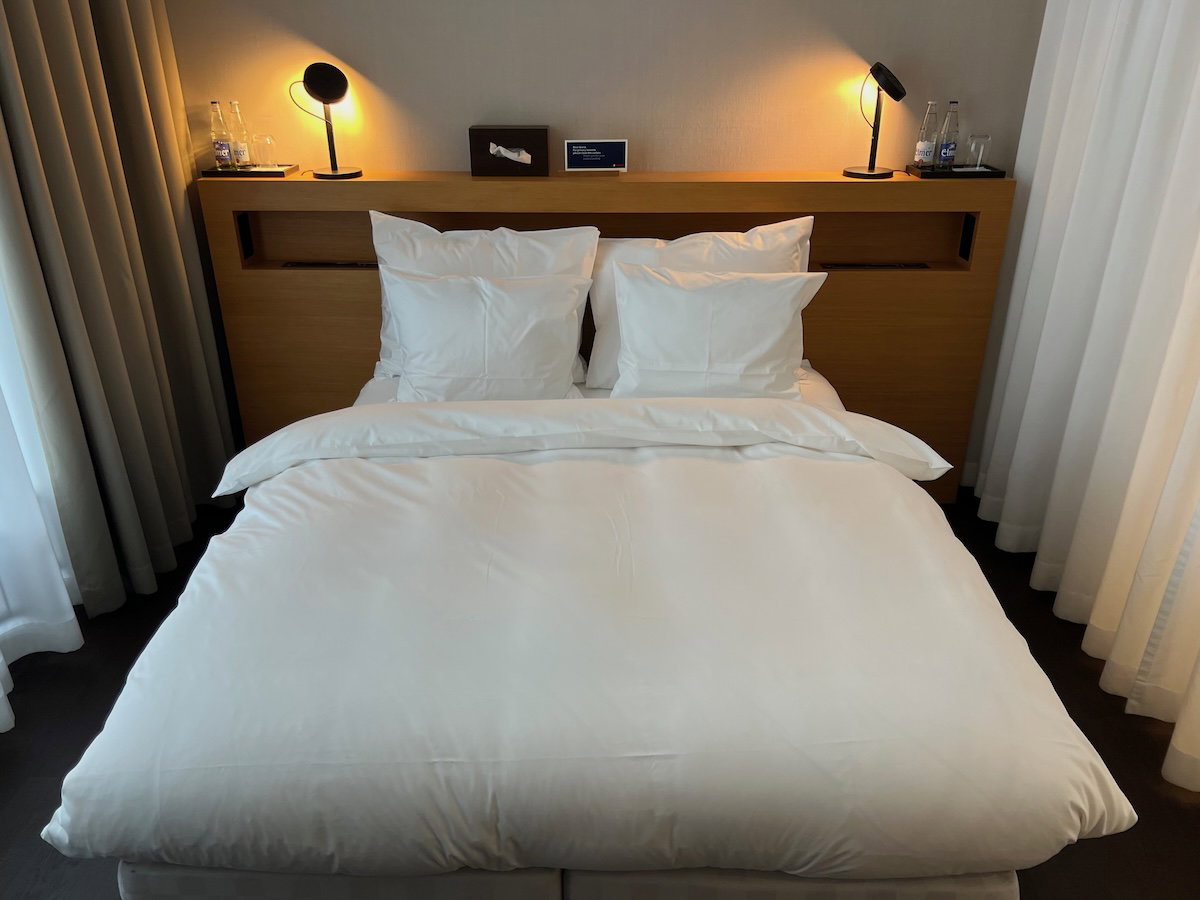 Which Airline Lounges Have Proper Bedrooms? Here's Where You Can Rest
