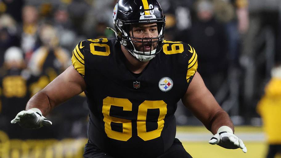 Pittsburgh Steelers offensive tackle Dylan Cook (60)
