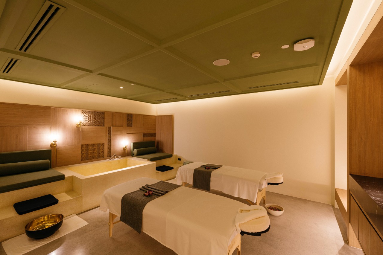Can a Good Massage Cure Jet Lag? These Spas Think So