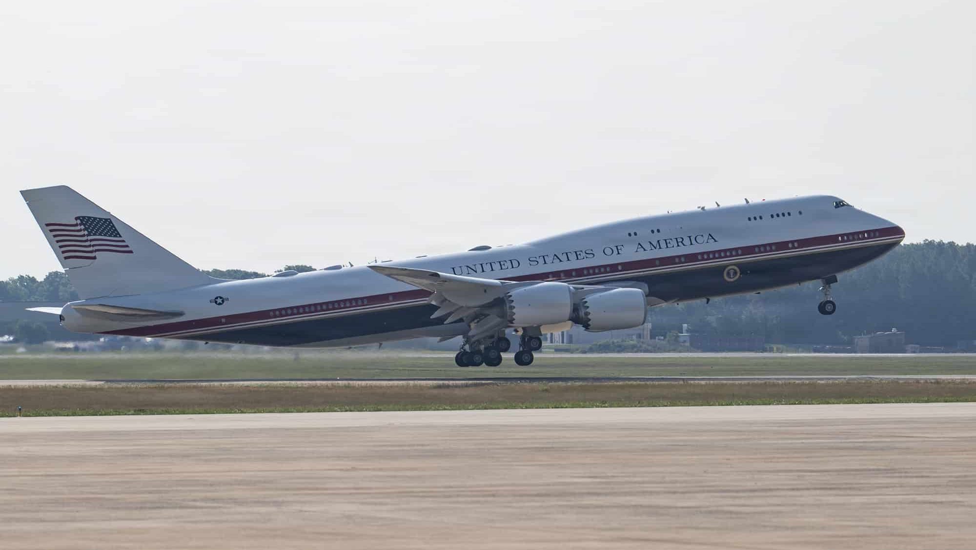 Trump says VC-25B bridge aircraft will be "maxed out" with new upgrades