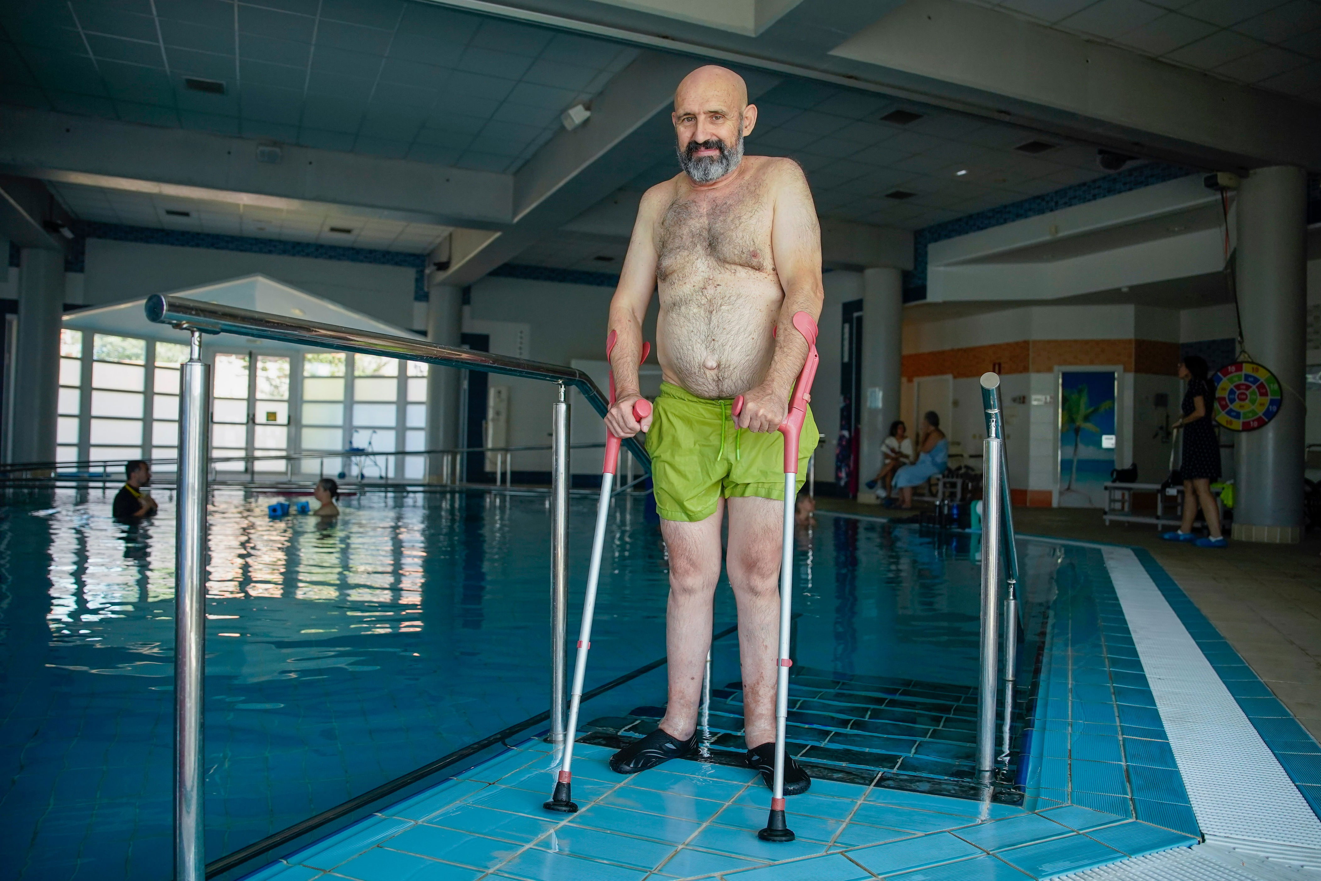Andrés París, a patient diagnosed with multiple sclerosis.