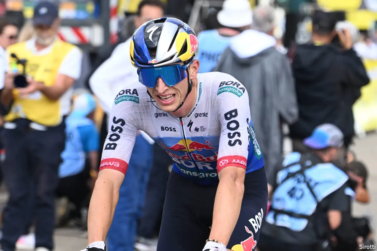 2026 Tour de France start list & dropouts | Lipowitz crashes out, 165 riders left