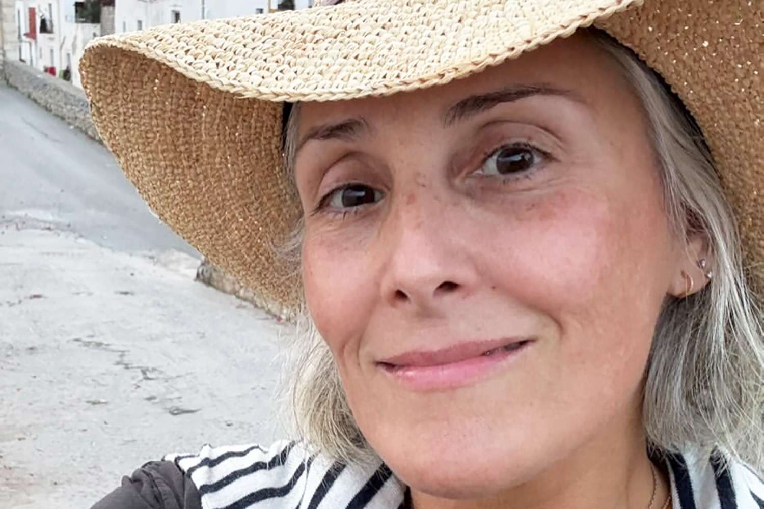 Ricki Lake shares unseen before-and-after photos to mark 2 years since facelift