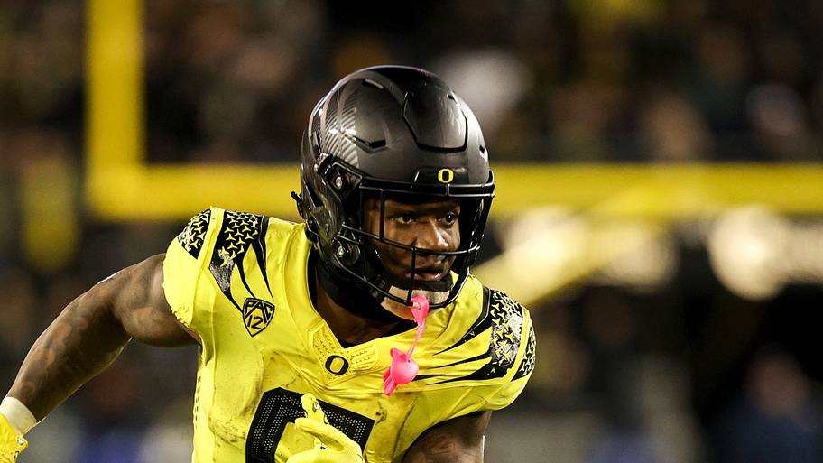 oregon ducks nfl bucky irving bo nix deforest buckner dan lanning training camp injury denver broncos tampa bay buccaneers