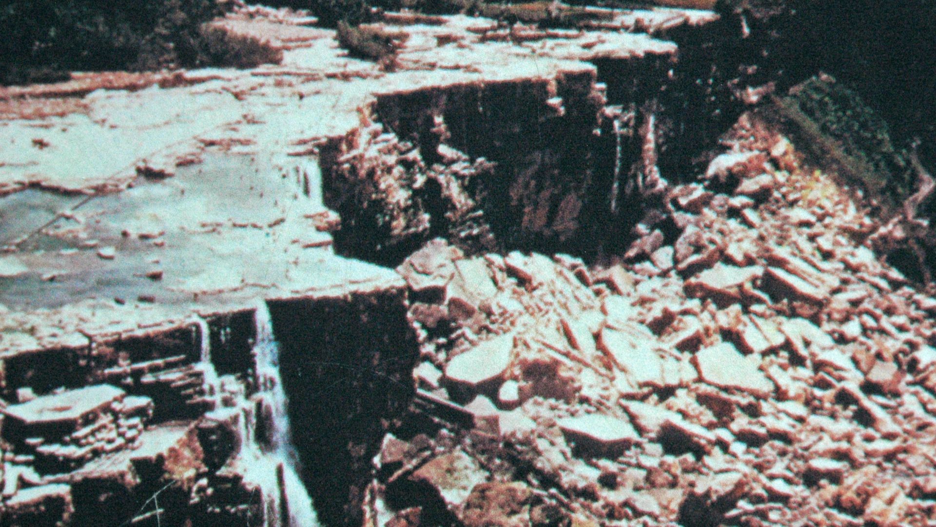 The Day Niagara Falls Stopped Flowing & What We Found Beneath