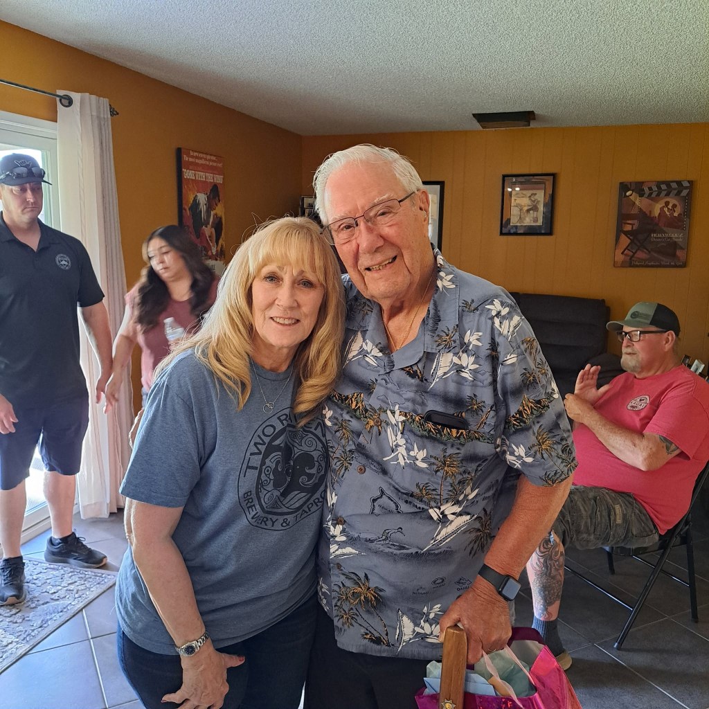 90-year-old veteran’s cherished cane makes emotional comeback after Costco disappearance