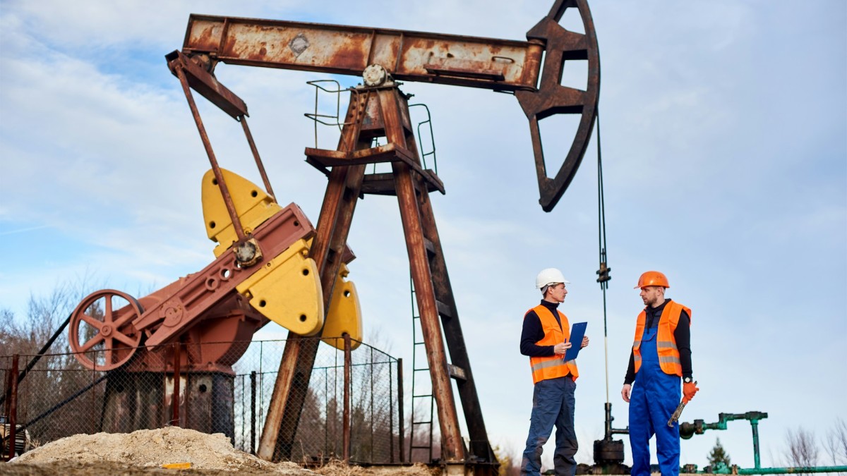 Fossil fuels still generate 57% of the world's electricity