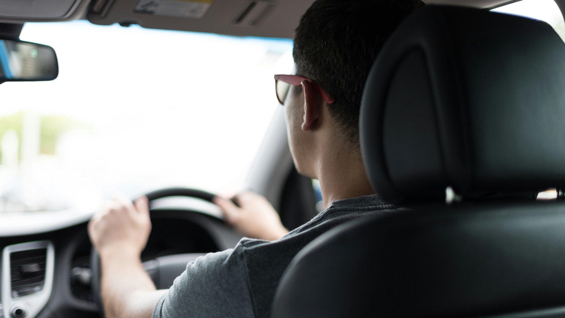 Learning to Drive on the Opposite Side of the Road? Keep These 3 Tips in Mind