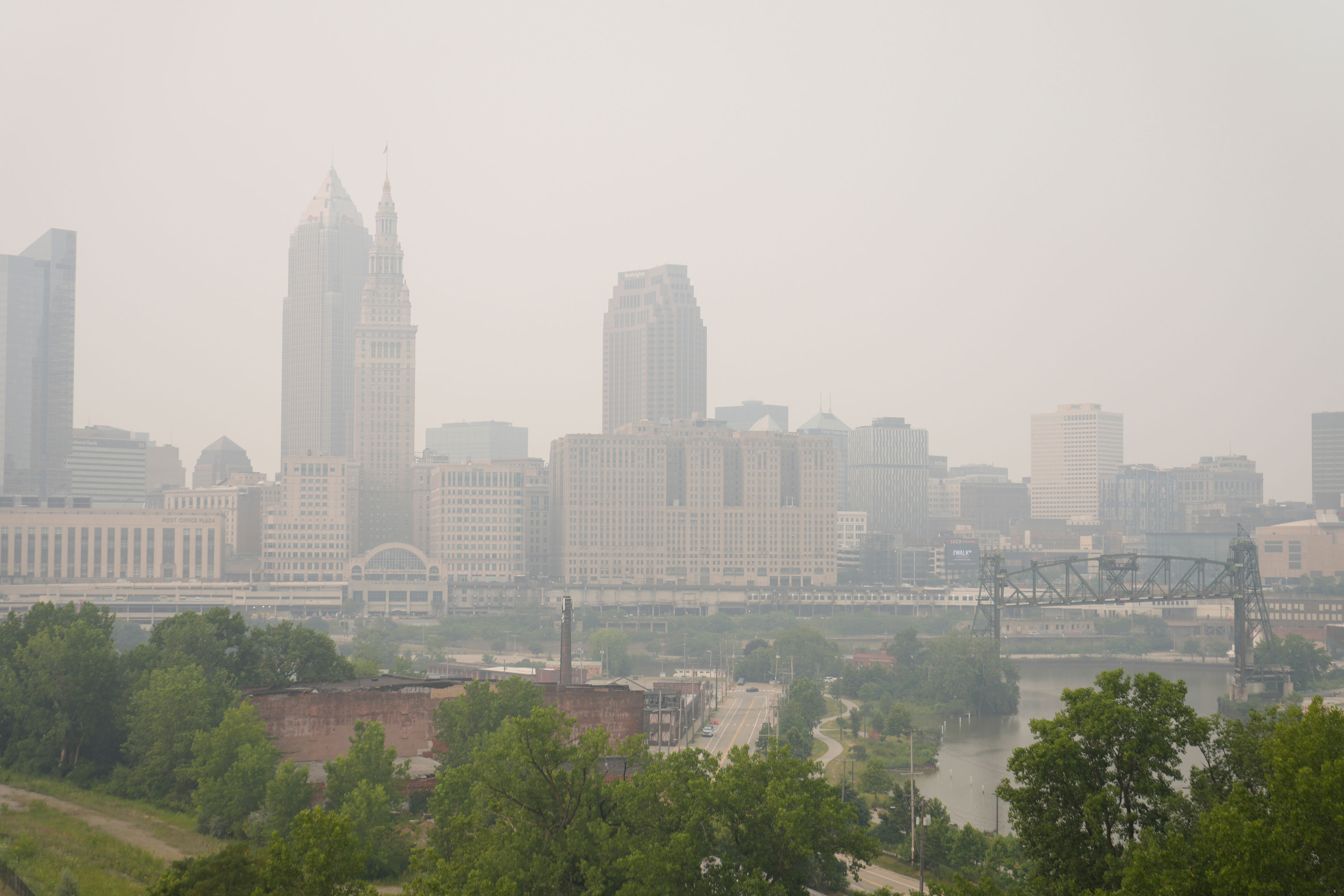 Tips on how to stay safe from hazardous wildfire smoke