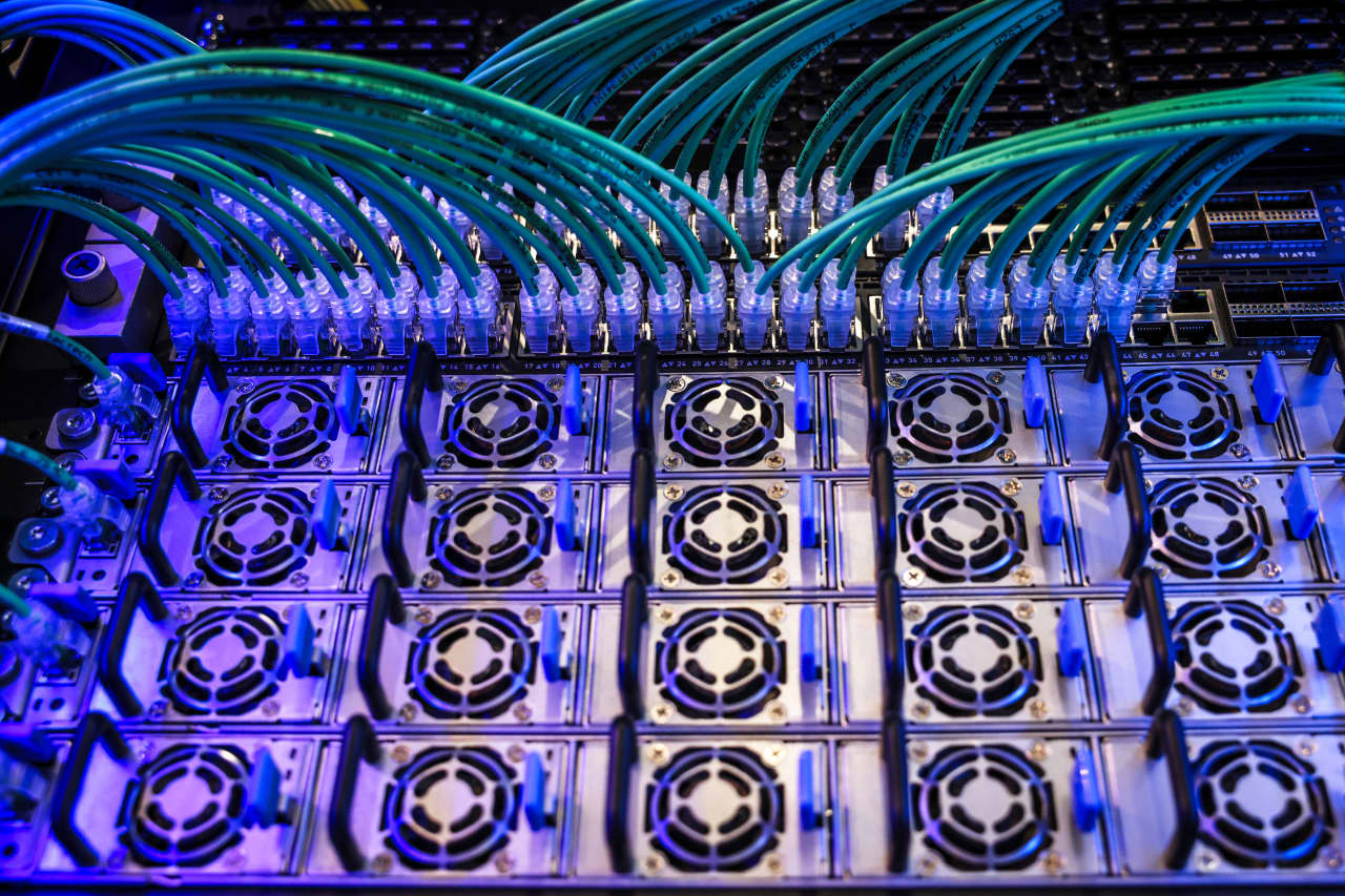 Super Micro Shares Surge 20% After It Says Gross Margins Will Nearly Double