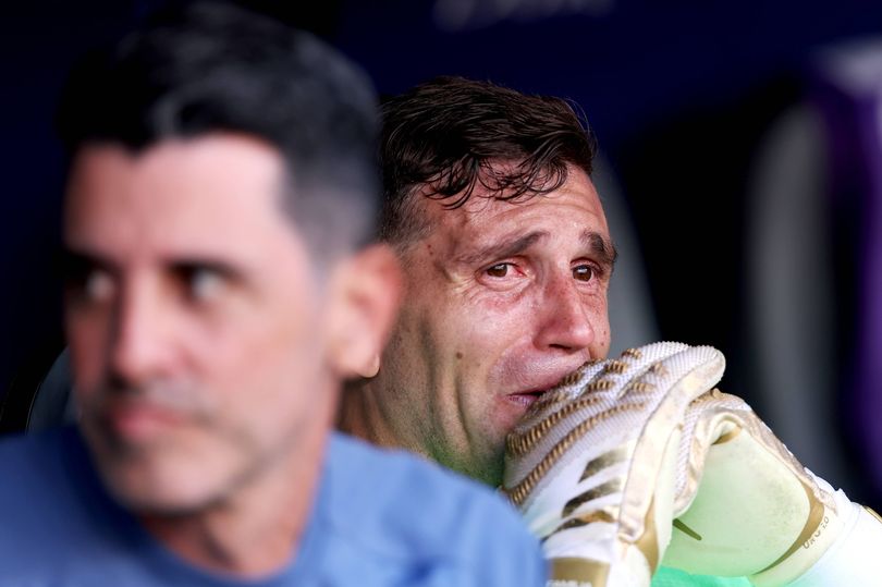Emi Martínez teases international retirement after Argentina's World Cup final loss