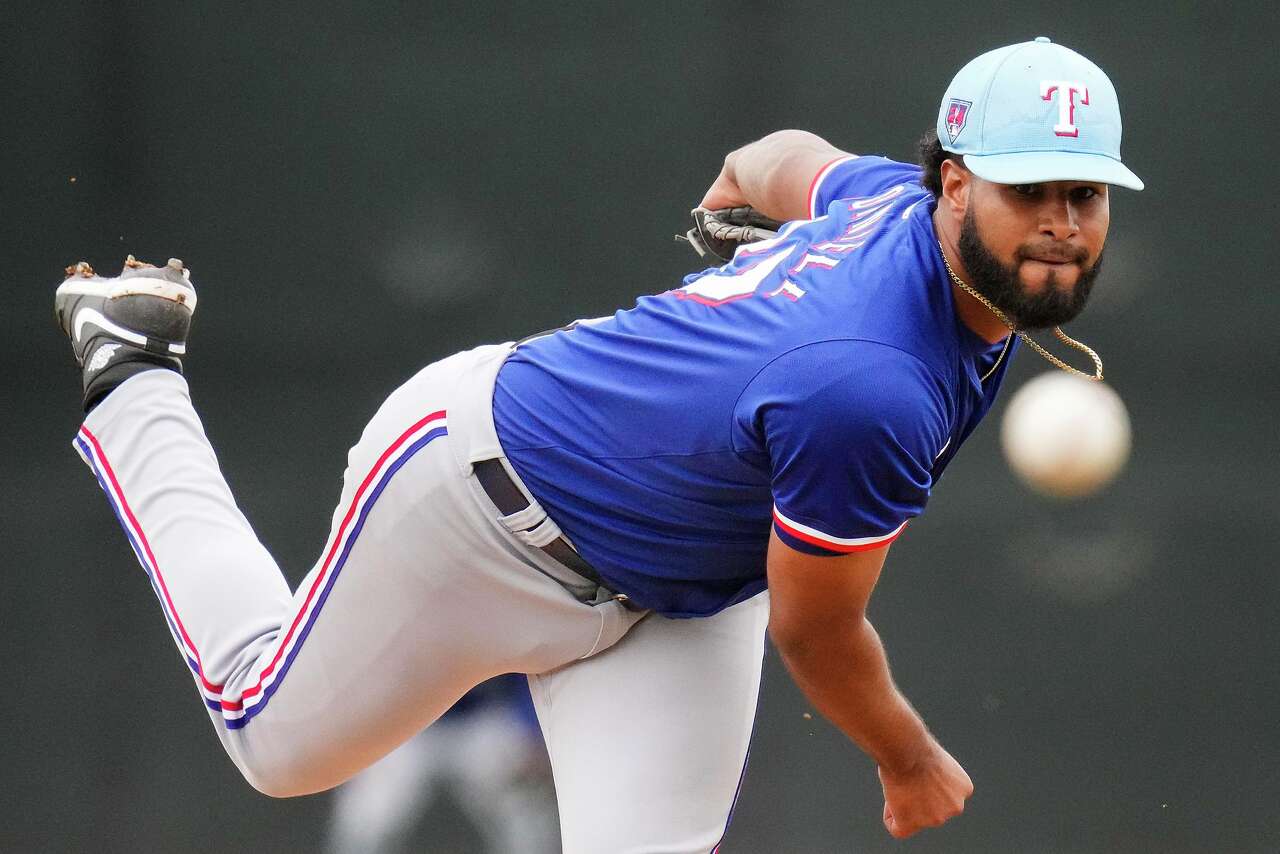 Rangers bringing up Marco Gonzales, expected to send Jose Corniell down in latest shuffle