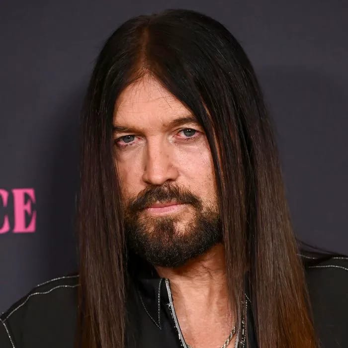 'Grandma's nighty': Fans can't get over Billy Ray Cyrus' vacation look with Elizabeth Hurley