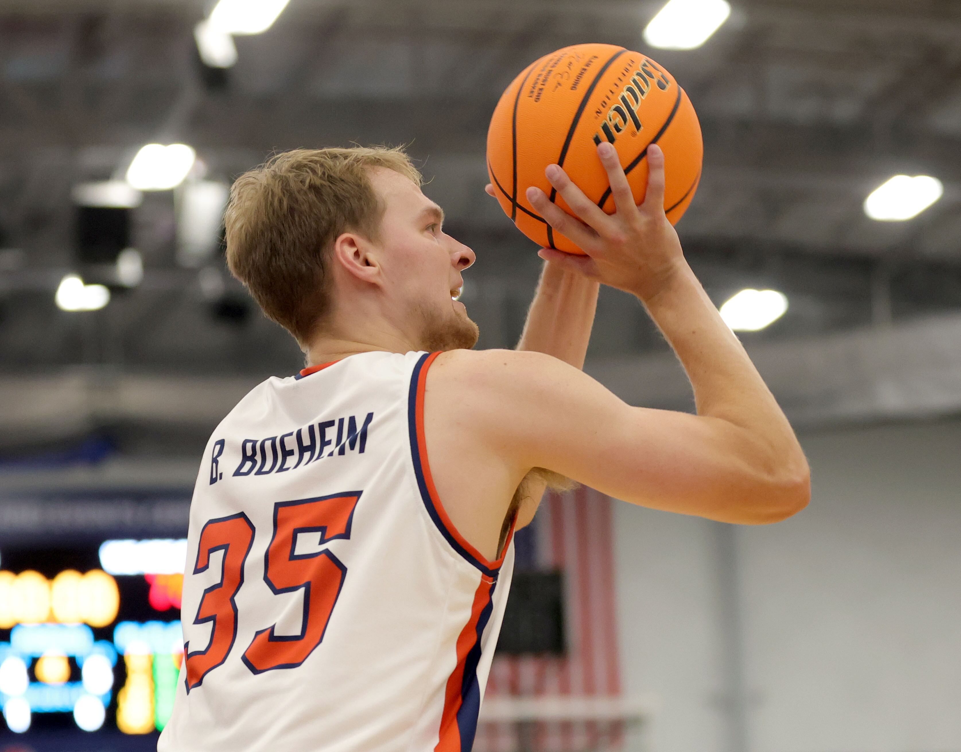 Boeheim’s Army at Hall In in TBT first round (live score, updates)