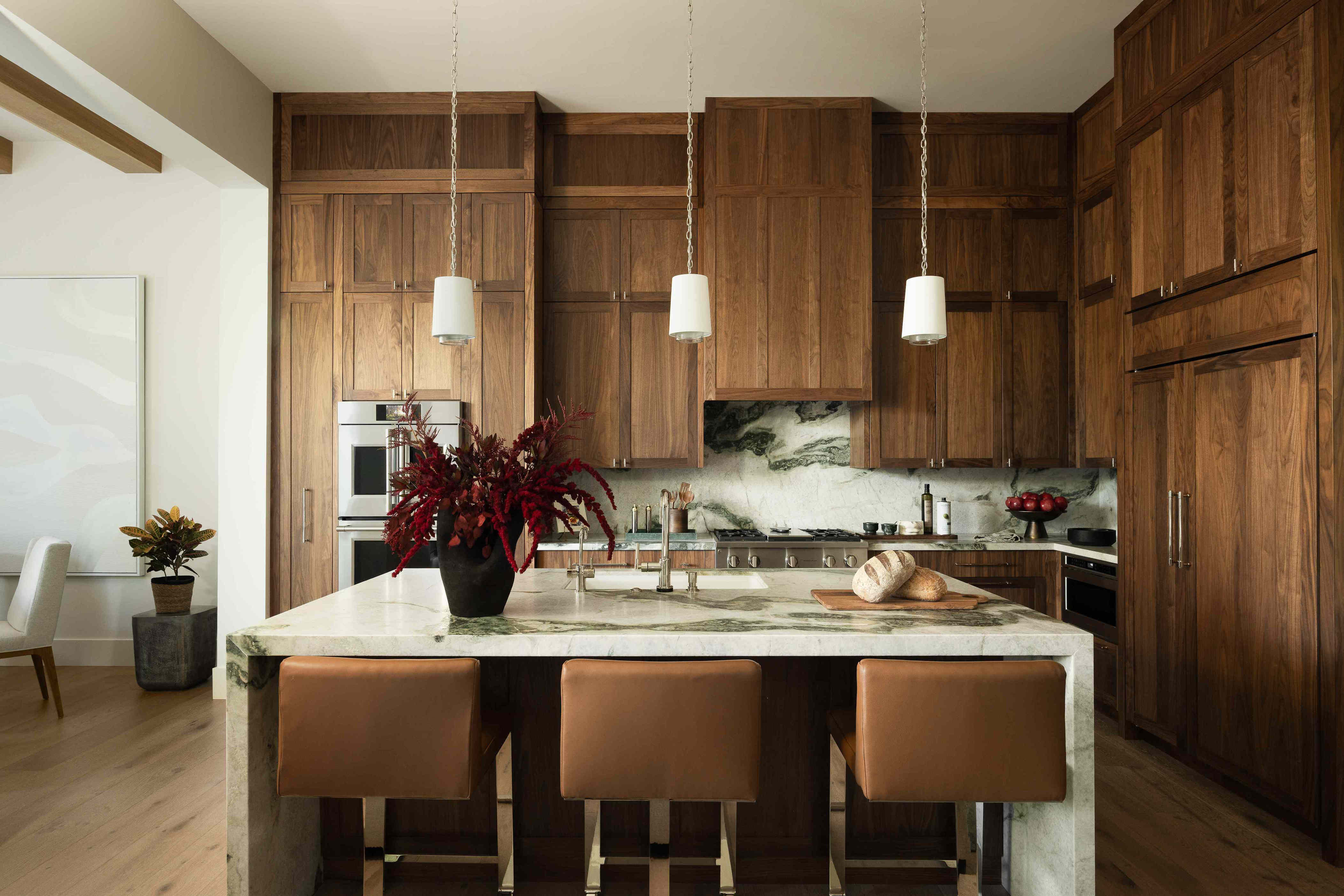 Tuscan kitchens can still be saved—how one designer turned one into a desert-chic dream