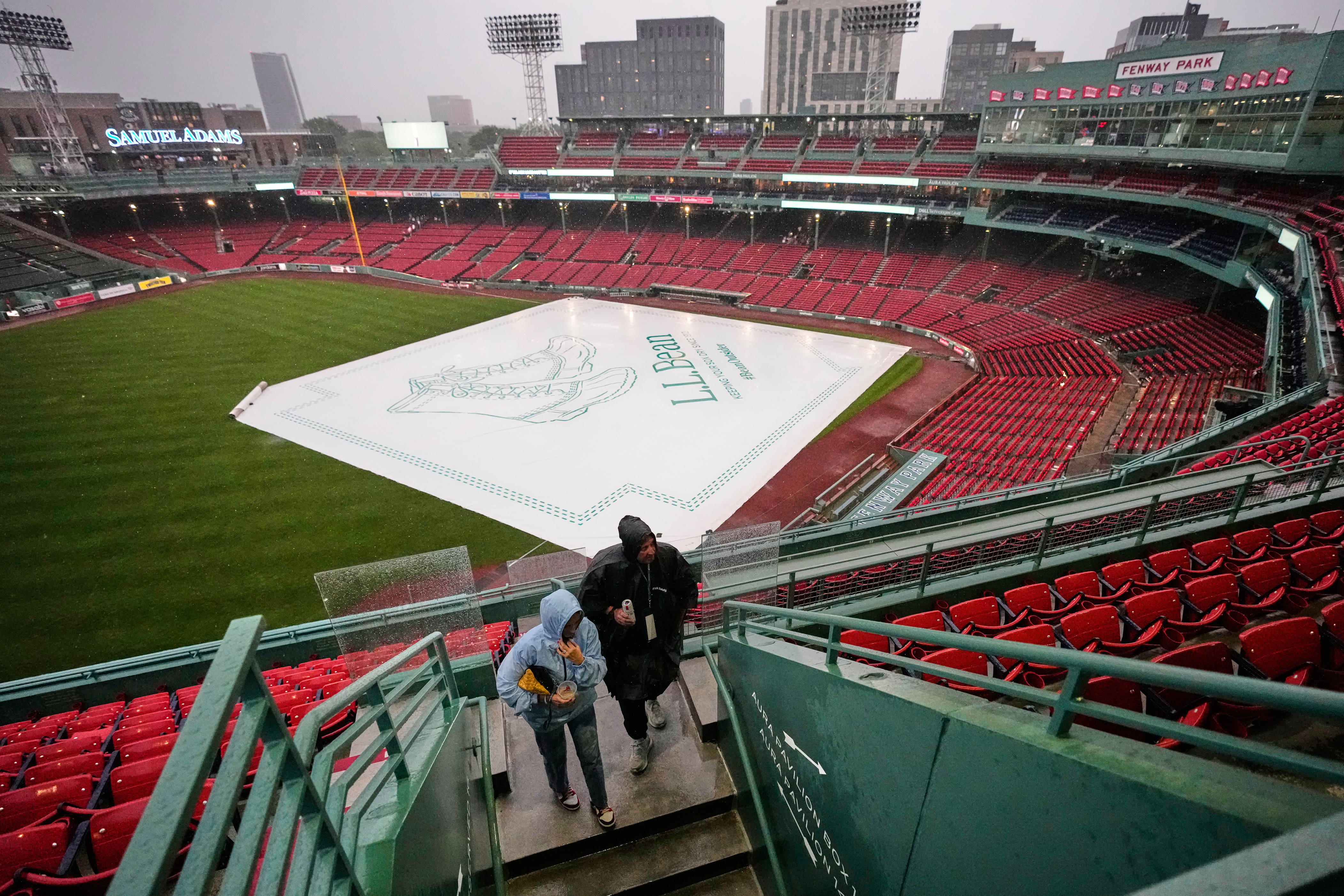 Red Sox's chance to match historic 15-game win streak postponed to Wednesday due to rain