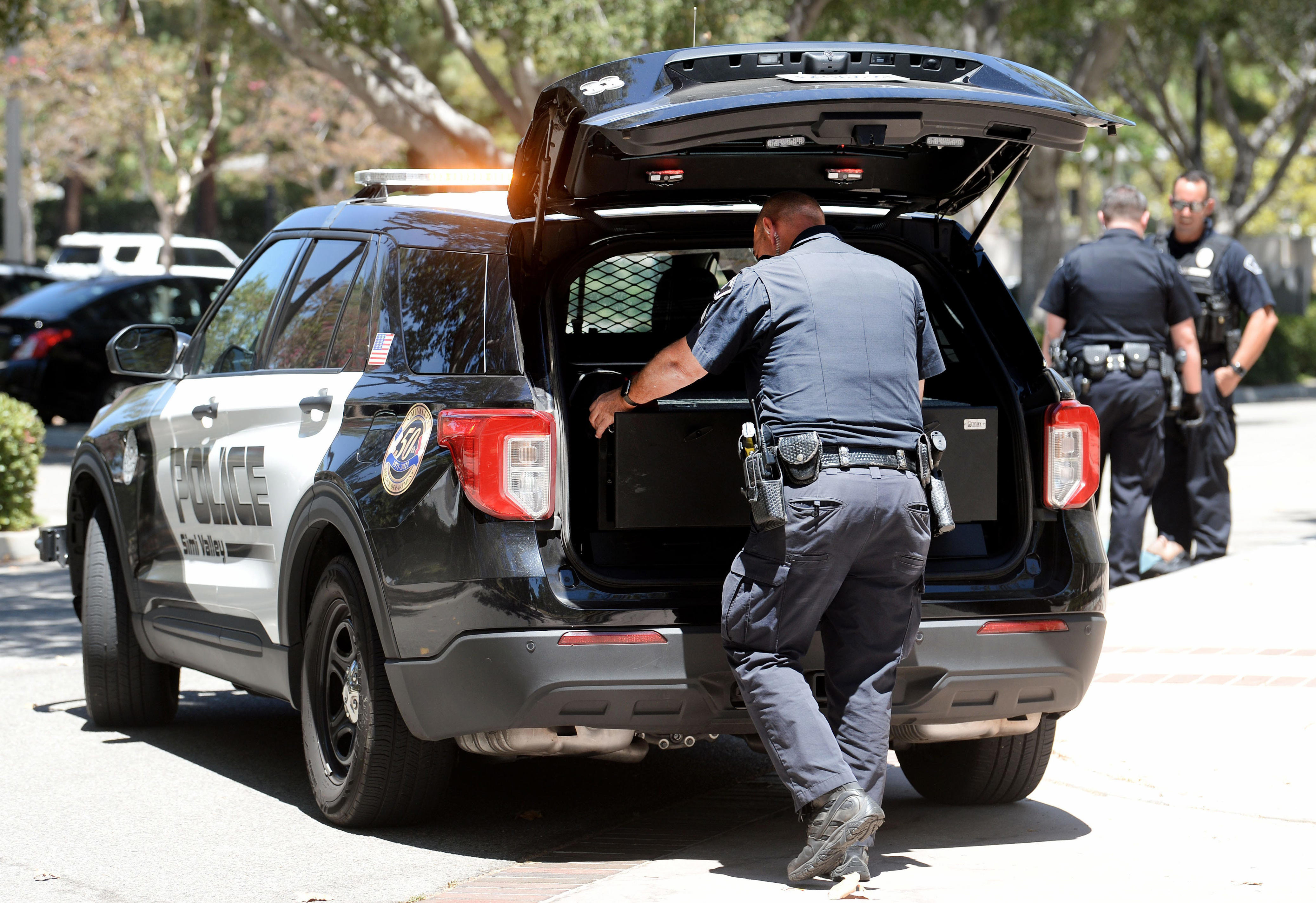 Simi Valley police investigate 2 separate crashes involving ICE agents
