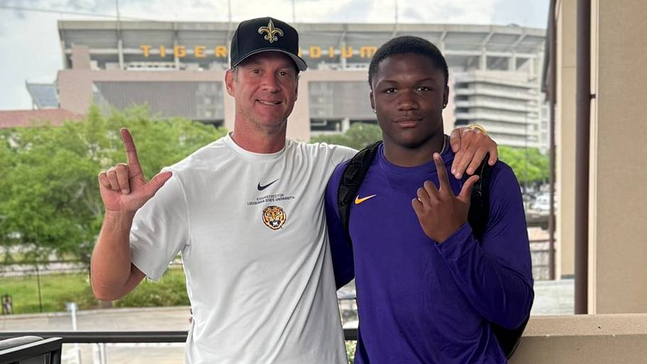 Significant Update Emerges on College Football’s No. 1 WR Recruit Amid Major Flip Rumors
